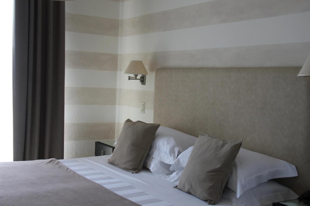 Hotel Bijou Форте дей Марми Екстериор снимка