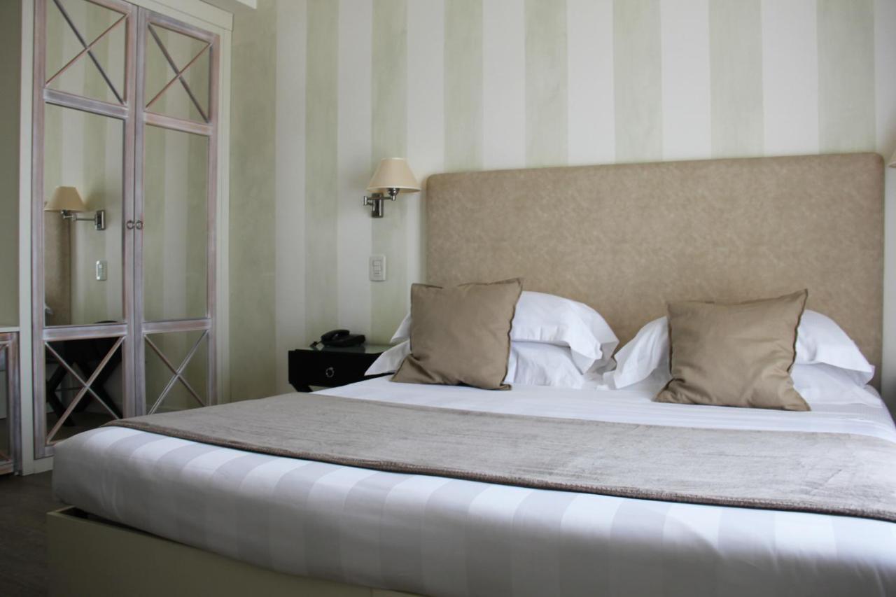 Hotel Bijou Форте дей Марми Екстериор снимка
