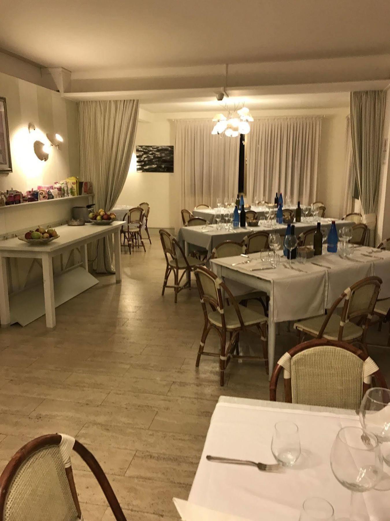 Hotel Bijou Форте дей Марми Екстериор снимка
